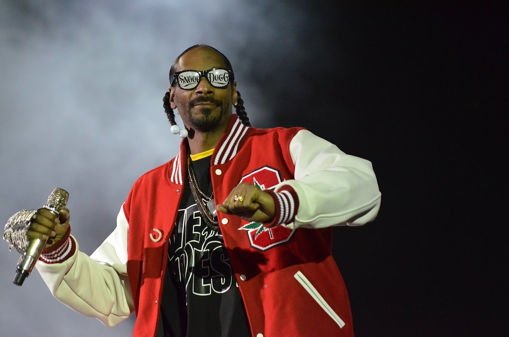 Snoop Dogg's Skyline: Unveiling The Height Of The Hip-Hop Icon